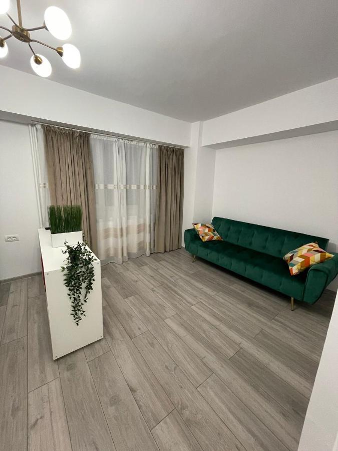 Garsoniera Spatioasa Mega Mall Bukarest Kültér fotó